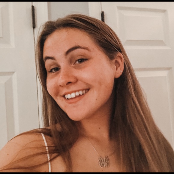 Meet your Posher, Emma - Picture 1 of 1